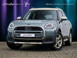 Smokey green metallic Gebraucht 2024 Mini Cooper Countryman Favoured SUV | 40.980 €