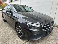 Grau Gebraucht 2021 Mercedes E300 Limousine | 31.999 € (Guter Preis)