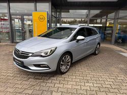 Diamant blau(m2) / diam silb Gebraucht 2019 Opel Astra Ultimate Kombi | 17.450 €