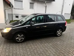 Schwarz Gebraucht 2008 Opel Zafira Van / Kleinbus | 3.900 € (Etwas zu teuer)
