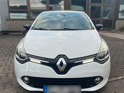Weiß Gebraucht 2014 Renault Clio IV Initiale Paris Kleinwagen | 8.000 € (Etwas zu teuer)