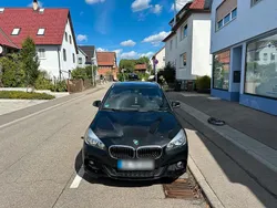 Schwarz Gebraucht 2015 BMW 218 Active Tourer M Sport Van / Kleinbus | 10.999 € (Etwas zu teuer)