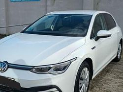 Weiß Gebraucht 2020 VW Golf VII Style Limousine | 22.999 € (Etwas zu teuer)