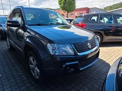 Grau Gebraucht 2009 Suzuki Grand Vitara Club SUV | 3.900 € (Superpreis)