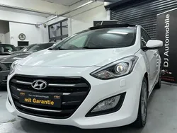 Violet Gebraucht 2017 Hyundai i30 Kombi | 13.880 € (Guter Preis)