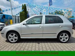 Silber Gebraucht 2006 Skoda Fabia Limousine | 3.950 € (Teuer)