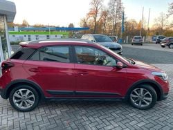 Rot Gebraucht 2018 Hyundai i20 Active Kleinwagen | 7.950 € (Guter Preis)