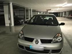 Silber Gebraucht 2007 Renault Clio II Campus Kleinwagen | 2.300 €