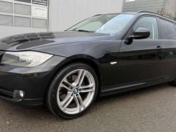 Schwarz Gebraucht 2012 BMW 320 Comfort Edition Kombi | 7.200 € (Guter Preis)