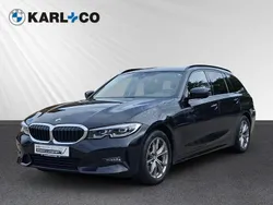 Schwarz Gebraucht 2022 BMW 318 Sport Line Kombi | 23.998 € (Fairer Preis)