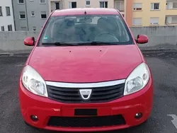 Rot Gebraucht 2009 Dacia Sandero Kleinwagen | 2.700 € (Fairer Preis)