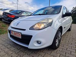 Weiß Gebraucht 2011 Renault Clio II Night&Day Kleinwagen | 4.500 €
