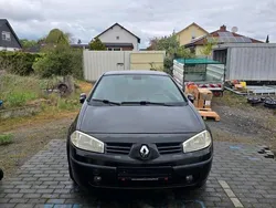 Schwarz Gebraucht 2005 Renault Mégane Cabriolet Cabrio | 2.450 € (Fairer Preis)