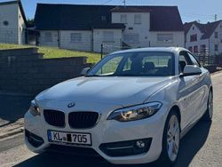 Weiß Gebraucht 2015 BMW 220 Sport Line Coupé | 20.500 € (Etwas zu teuer)
