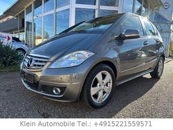 Grau Gebraucht 2009 Mercedes A180 Avantgarde Limousine | 5.799 € (Fairer Preis)