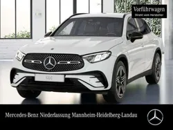 Weiß Gebraucht 2025 Mercedes GLC220 AMG SUV | 57.990 €