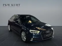 Kosmosblau metallic Gebraucht 2018 Audi A3 Sportback S-Line Limousine | 19.990 € (Fairer Preis)