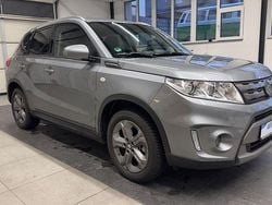 Grau Gebraucht 2015 Suzuki Vitara SUV | 13.490 € (Fairer Preis)