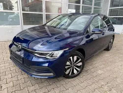Atlantic blue metallic Gebraucht 2023 VW Golf VIII Move Limousine | 21.500 € (Fairer Preis)