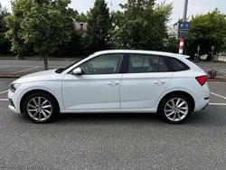 Weiß Gebraucht 2021 Skoda Scala Kleinwagen | 16.100 € (Guter Preis)