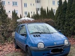 Blau Gebraucht 2005 Renault Twingo Kleinwagen | 700 € (Fairer Preis)