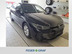 Grenadillschwarz metallic Gebraucht 2024 VW Passat Elegance Kombi | 38.460 €
