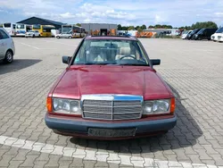 Rot Gebraucht 1992 Mercedes 190 Limousine | 3.300 €
