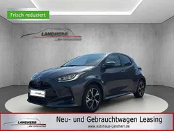 Grau Neu 2025 Toyota Yaris Hybrid Trend Limousine | 21.500 € (Superpreis)