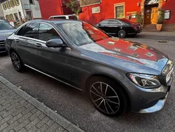 Grau Gebraucht 2017 Mercedes C220 Avantgarde Limousine | 24.900 €