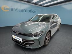 Grün Gebraucht 2024 VW Passat Kombi | 42.549 € (Fairer Preis)