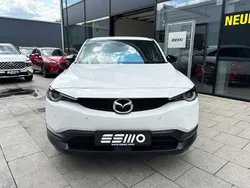 Weiß Gebraucht 2023 Mazda MX30 Ad'Vantage SUV | 16.850 € (Guter Preis)