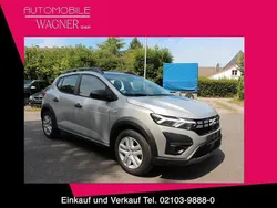Grau Gebraucht 2024 Dacia Sandero Essentiel Kleinwagen | 15.990 € (Guter Preis)