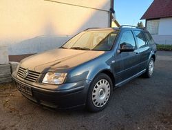 Grau Gebraucht 2002 VW Bora Highline Limousine | 1.999 € (Guter Preis)