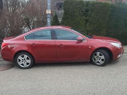 Rot Gebraucht 2010 Opel Insignia Edition Limousine | 8.500 € (Teuer)