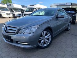 Silber Gebraucht 2011 Mercedes E200 Coupé | 15.850 € (Etwas zu teuer)