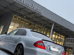 Grau Gebraucht 2007 Mercedes E63 AMG AMG Limousine | 11.500 €