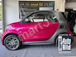 Lotus candy red (metallic) Gebraucht 2019 Smart ForTwo Electric Drive Brabus Coupé | 18.300 €