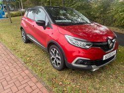 Rot Gebraucht 2018 Renault Captur Intens SUV | 14.450 € (Fairer Preis)