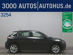 Diamant schwarz/karbon schwarz Gebraucht 2021 Opel Corsa Elegance Kleinwagen | 12.980 € (Guter Preis)