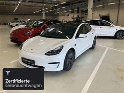 Weiß Gebraucht 2021 Tesla Model 3 RWD Limousine | 23.500 € (Guter Preis)