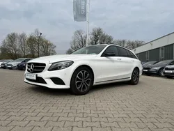 Polarweiß Gebraucht 2020 Mercedes C220 Avantgarde Kombi | 25.990 € (Fairer Preis)