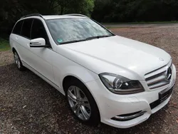 Weiß Gebraucht 2013 Mercedes C200 Avantgarde Limousine | 14.900 € (Fairer Preis)