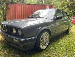 Silber Gebraucht 1989 BMW 325 Performance Limousine | 12.900 €