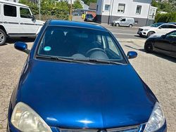 Blau Gebraucht 2004 Opel Corsa Cosmo Limousine | 1.600 € (Fairer Preis)