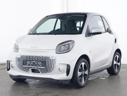 Moon white (matt) Gebraucht 2024 Smart ForTwo Coupé Passion Exclusive Coupé | 17.222 € (Guter Preis)