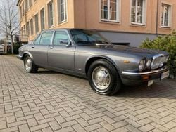 Grau Gebraucht 1986 Jaguar XJ12 Limousine | 12.222 €