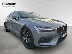 Grau Gebraucht 2025 Volvo V60 Business Edition Kombi | 35.970 € (Fairer Preis)