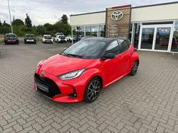 Orange Gebraucht 2021 Toyota Yaris Hybrid Edition Limousine | 17.950 € (Guter Preis)