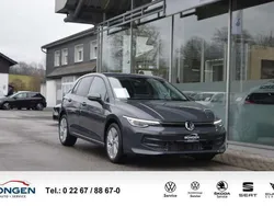Delfingrau Neu 2024 VW Golf VIII Life Limousine | 26.990 € (Guter Preis)