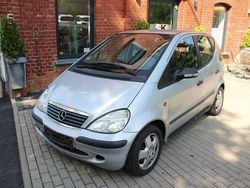 Silber Gebraucht 2003 Mercedes A140 Classic Van / Kleinbus | 899 € (Guter Preis)
